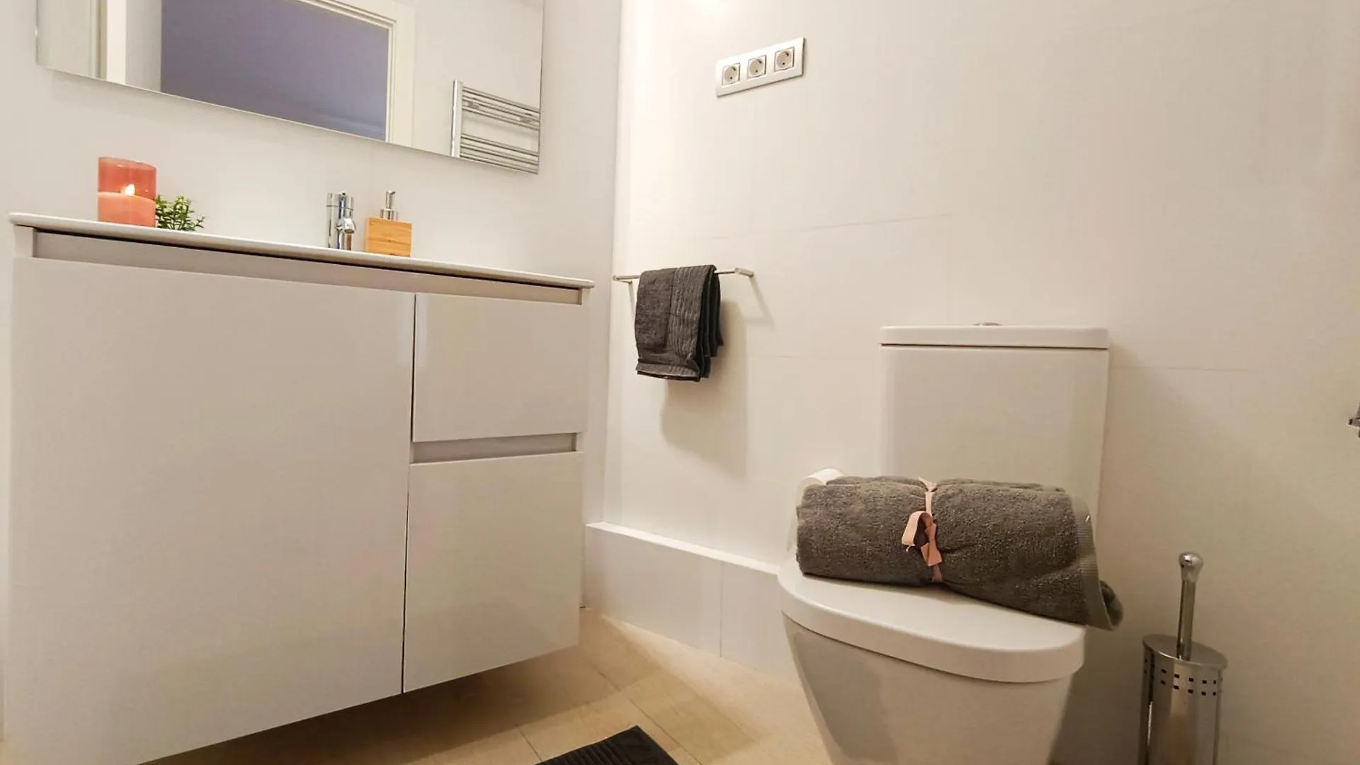 ברצלונה Bcn Private Rooms - Ronda Universidad 0*,  ספרד